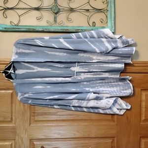 Woman's tie dye short boho kimono